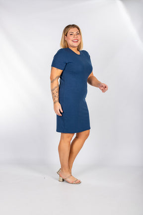 Vestido Azul Tubinho com Manga Plus Size