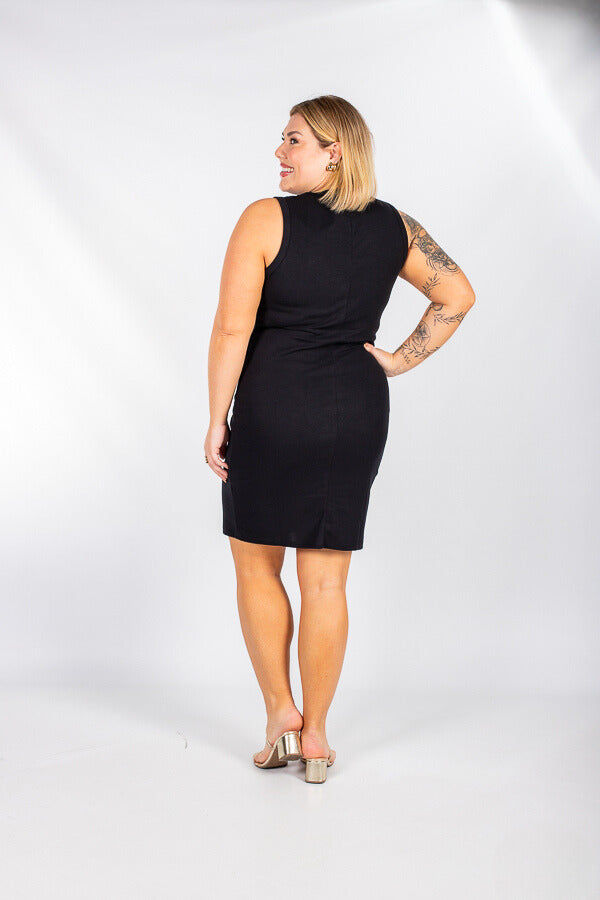 Vestido Preto Tubinho Regata Plus Size